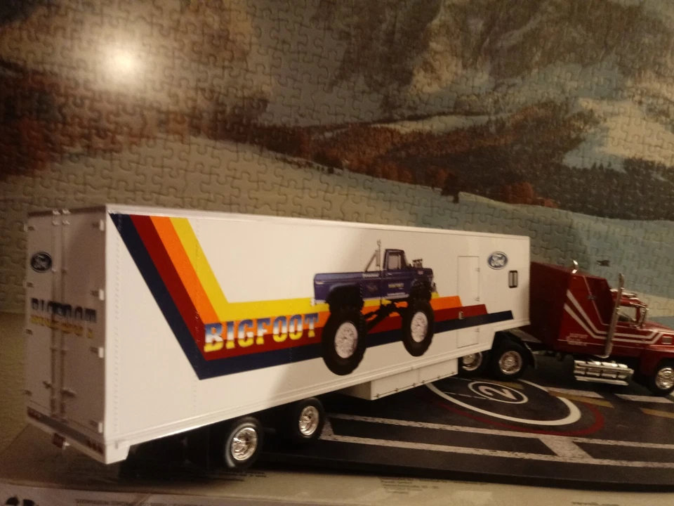 1/43 CAMIÓN TRUCK TRAILER FORD LTL 9000 1990 BIGFOOT AMERICANO Altaya Salvat - Imagen 3 de 4