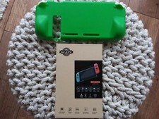 NINTENDO SWITCH - Luigi Green PROTECTIVE COVER & Glass SCREEN PROTECTOR 🎄🎁