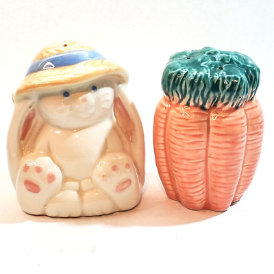 Vtg Treasure Craft 4'' Bunny Rabbit & Carrots Easter Salt & Pepper Shakers USA