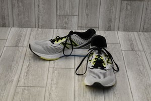 new balance 890 Negro