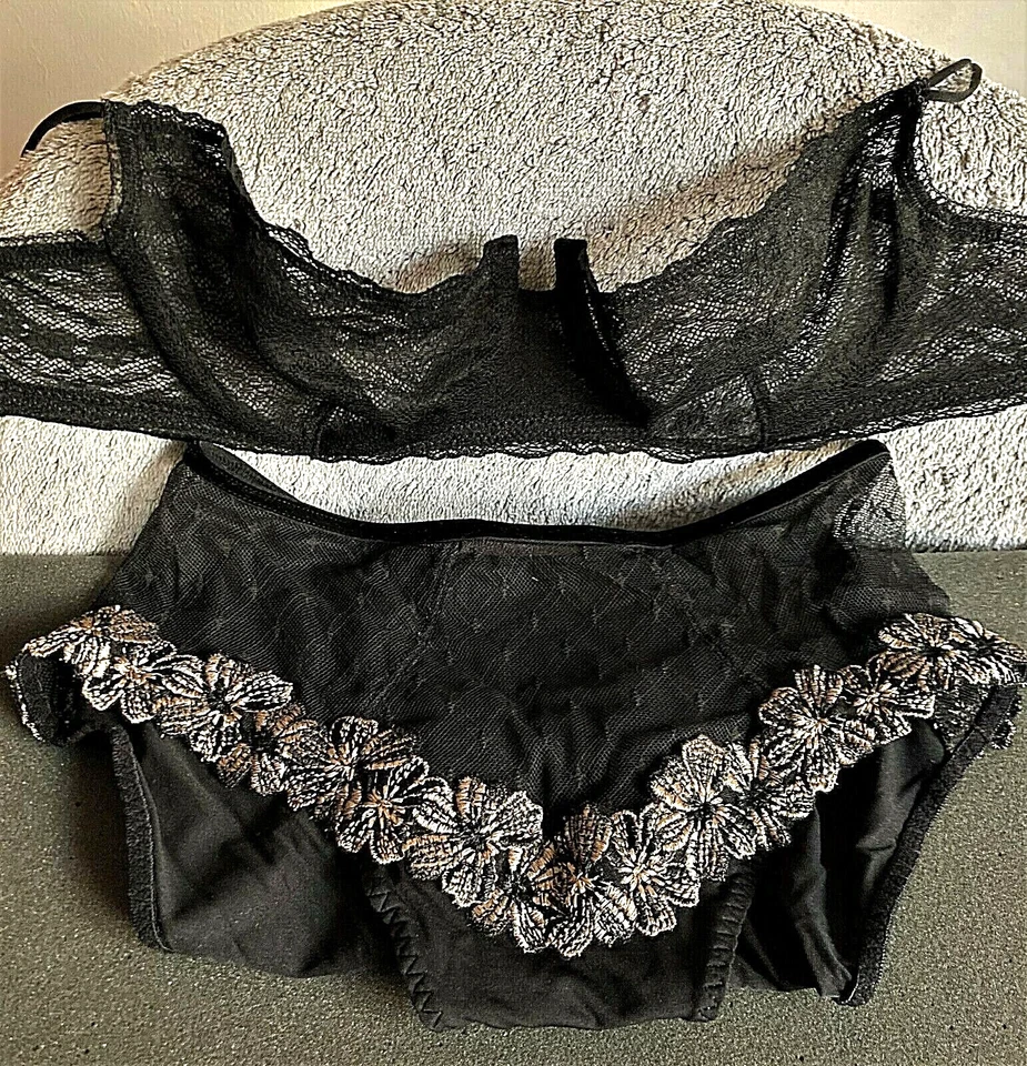 Sujetador Wacoal 2 piezas Negro Sexy Encaje Balconette Con Aros 36B Correas de Espagueti COMO NUEVO Foto 4 de 4