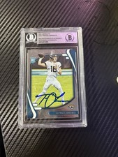2021 Absolute #101 Trevor Lawrence Signed Rookie Auto Card Beckett/Fanatics COA. rookie card picture