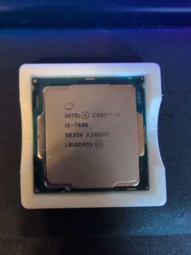 Intel Core i5-7600 CPU Processor Quad-Core 3.5 GHz Socket H4 LGA-1151 65W SR334