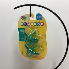 Tomy The First Years Gumdrop 0-3 Month Pacifiers 2 Pack Green Newborn BPA Free