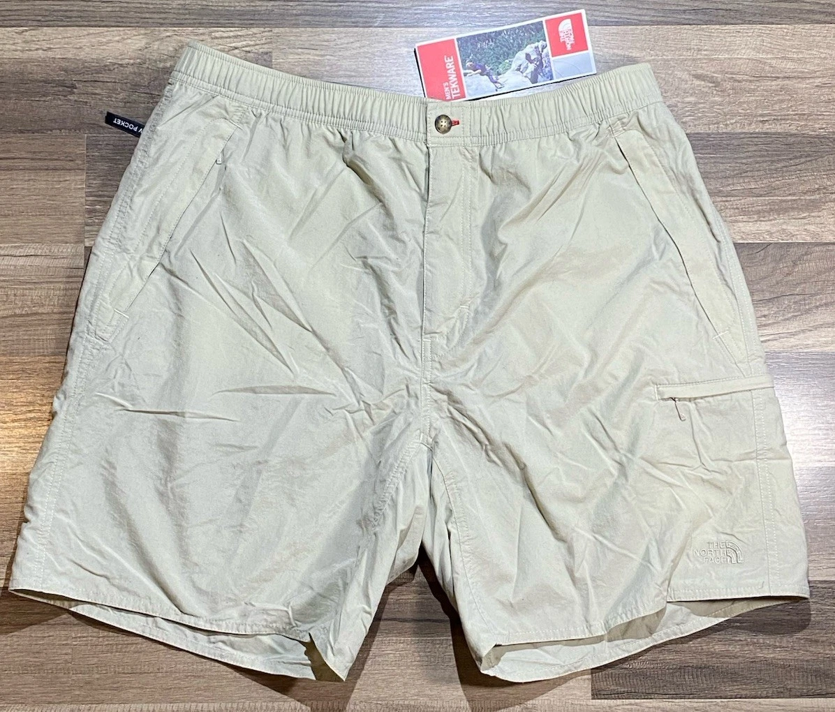 The North Face Hiking Shorts Mens Large Meridian Fossil Ivory Outdoor Tekware
Opens in a new window 