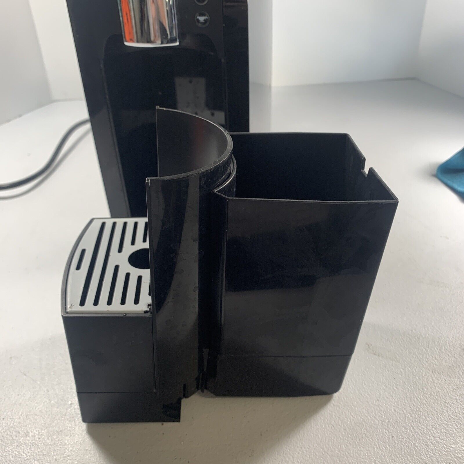 Starbucks VERISMO K-Fee 11-5P40 Pod Coffee Maker Machine Black Tested