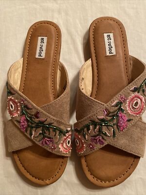 Not Rated Women's Beige X-Strap Sandals Shoes Size NEW
