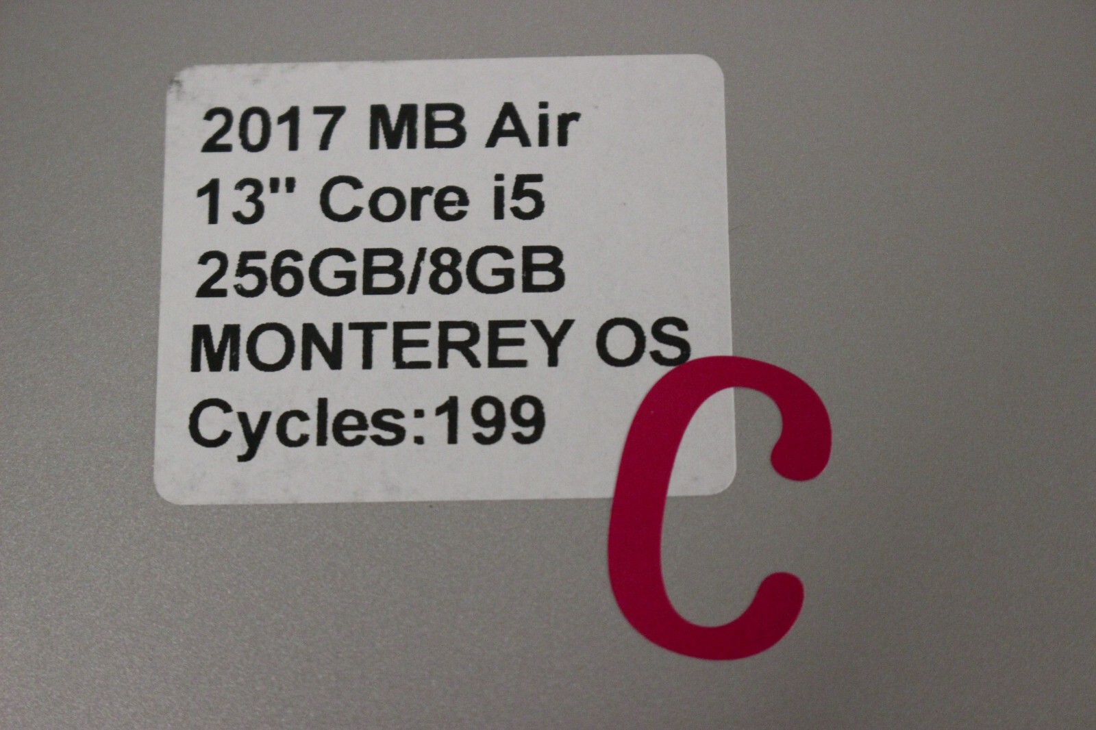 13" 2017 Apple Macbook Air Core i5 Mac OS Monterey 256GB SSD 199 Cycles SEE PICS