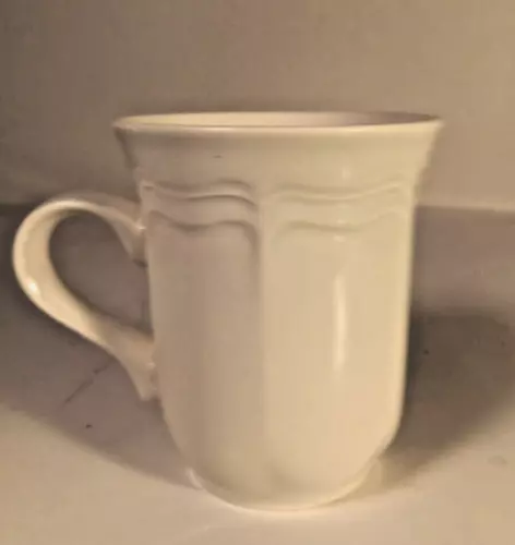 Set Of 4 MIKASA FRENCH COUNTRYSIDE MUGS  Flat cups 3 5/8” Excellent condition