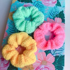Handmade   Crochet Scrunchies     3-pack in Pastel Colors     