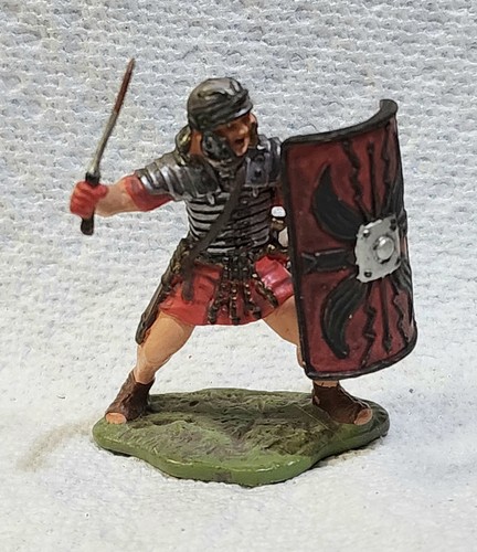 Lot - Conte Spartacus Series 37101 Roman Legionnaires and Aquilifer plus 37099 charging x 3, in