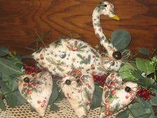 Rustic Christmas Farmhouse Vintage Look Fabric Swan 3 Hearts  Bowl Fillers