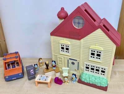 Riesiges Konvolut Bluey Toys inkl. Ultimate House, 4WD Auto & 6 Mini Figuren