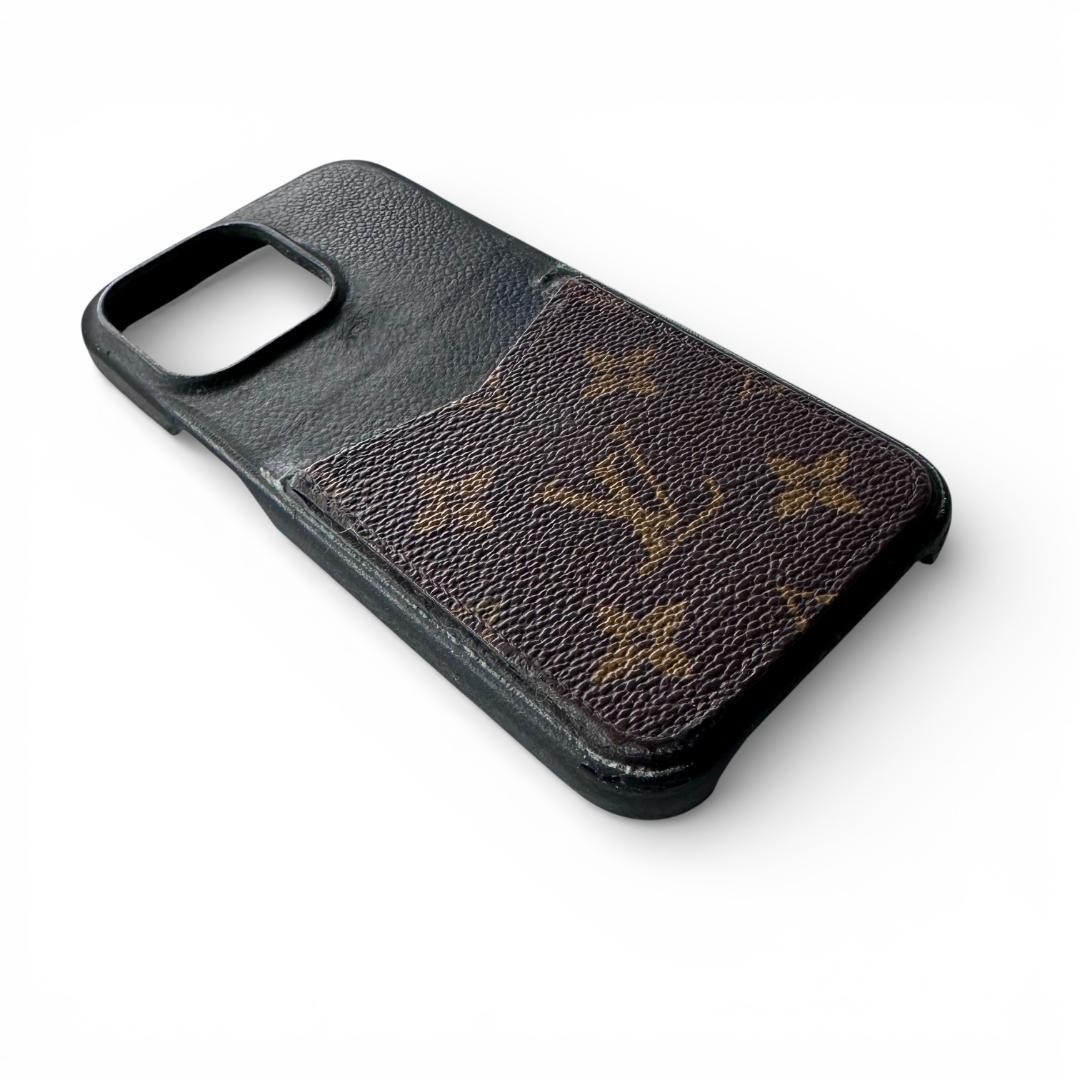 Louis Vuitton M82888 Monogram iPhone 15 Pro Max Case Brown