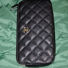 Women s Black Quilted Zip-Around Wallet Clutch, Zipper Closure, Credit Card