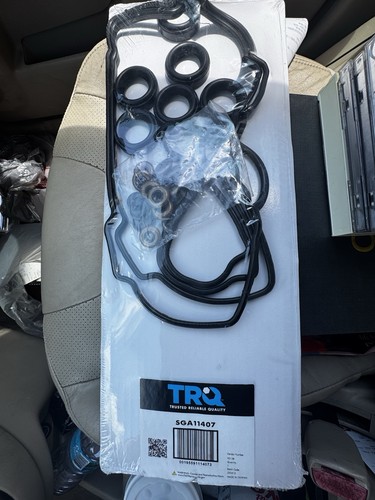 Engine Valve Cover Gasket Set TRQ SGA11407
