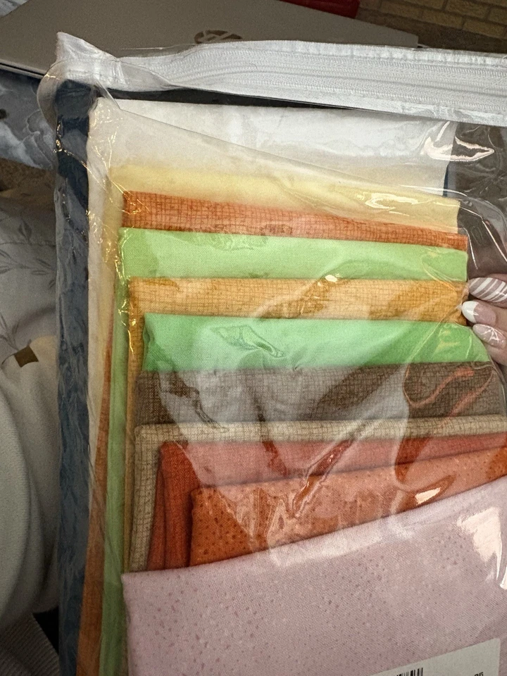 Kit de edredón Halloweenies con tela de paja  Foto 2 de 2