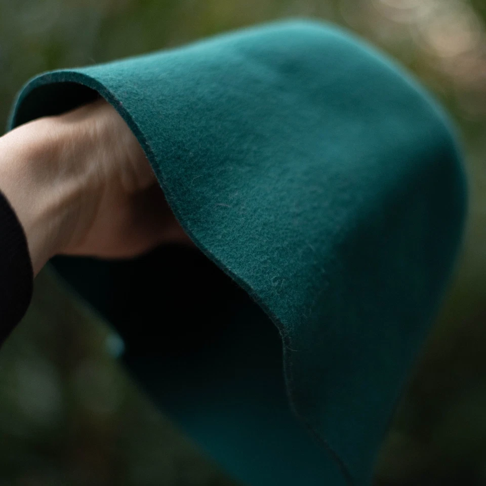 Anthropologie Emerald Green Wool Bucket Hat One Size Mod Cloche Retro Chic - Image 4 of 4