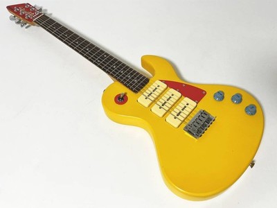 UJL-2000 ウンジャラマミー　フェルナンデス　パラッパラッパー Fernandes UJL-2000 Um Jammer Lammy Official Guitar PlayStation