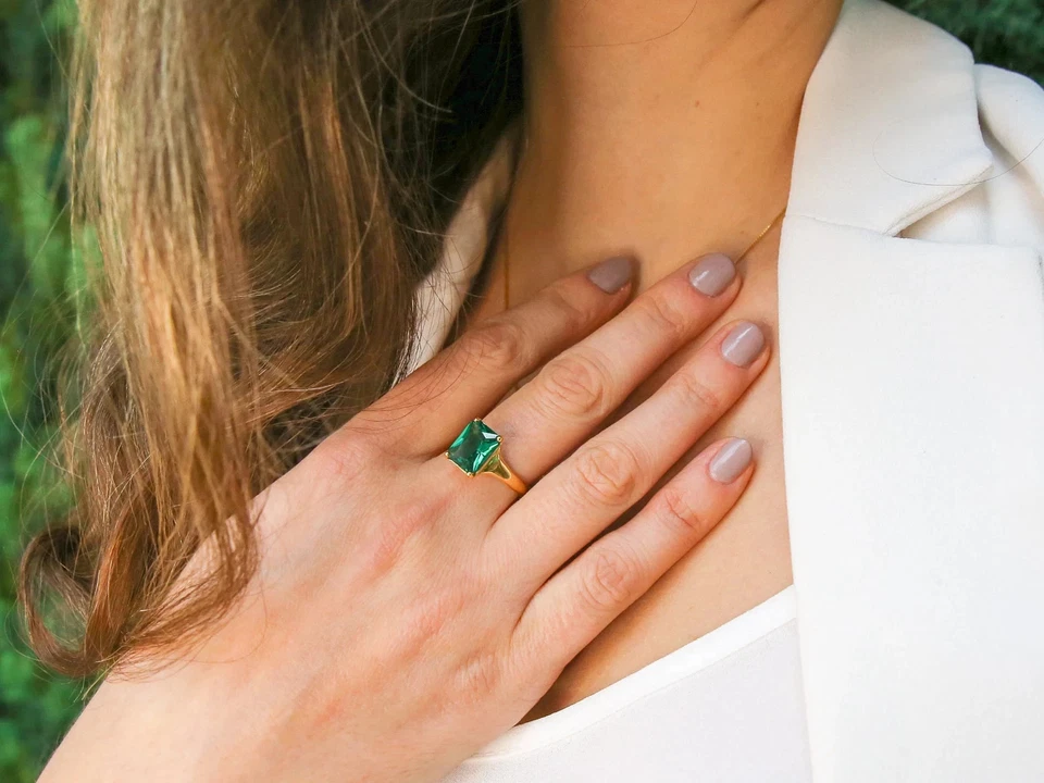 3.00 Ct Emerald Cut Natural Emerald & Diamond Wedding Ring 14k Yellow Gold 8 - Image 4 of 4