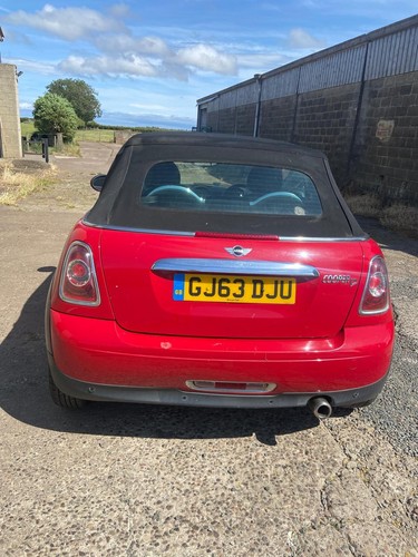 2013 MINI Convertible 1.6 Cooper D Euro 5 2dr CONVERTIBLE Diesel Manual p/x - Picture 2 of 9