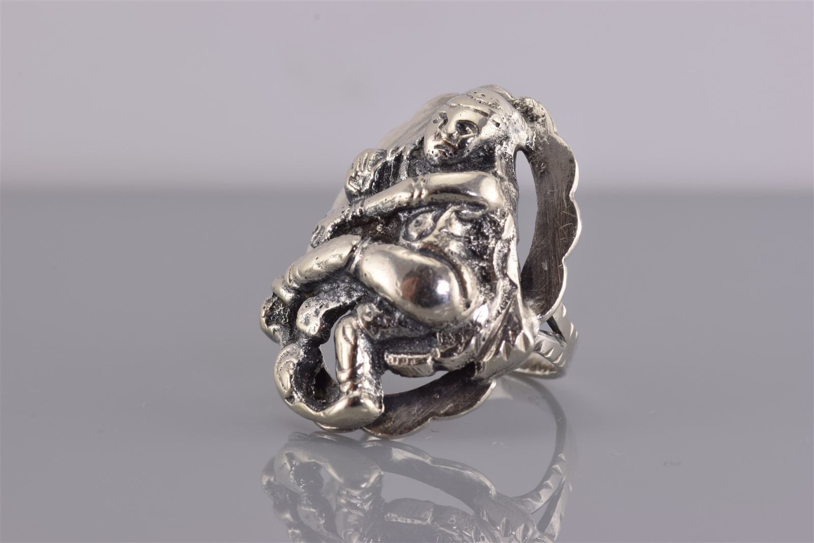Sterling Silver 27mm Repousse Native American Sta… - image 6