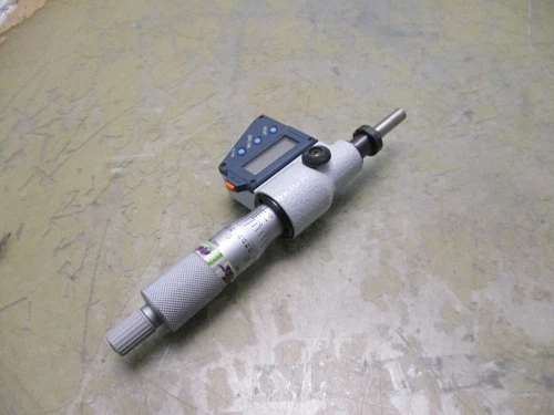 Mitutoyo(?) 350-714-30 Digital Micrometer [3A-46]