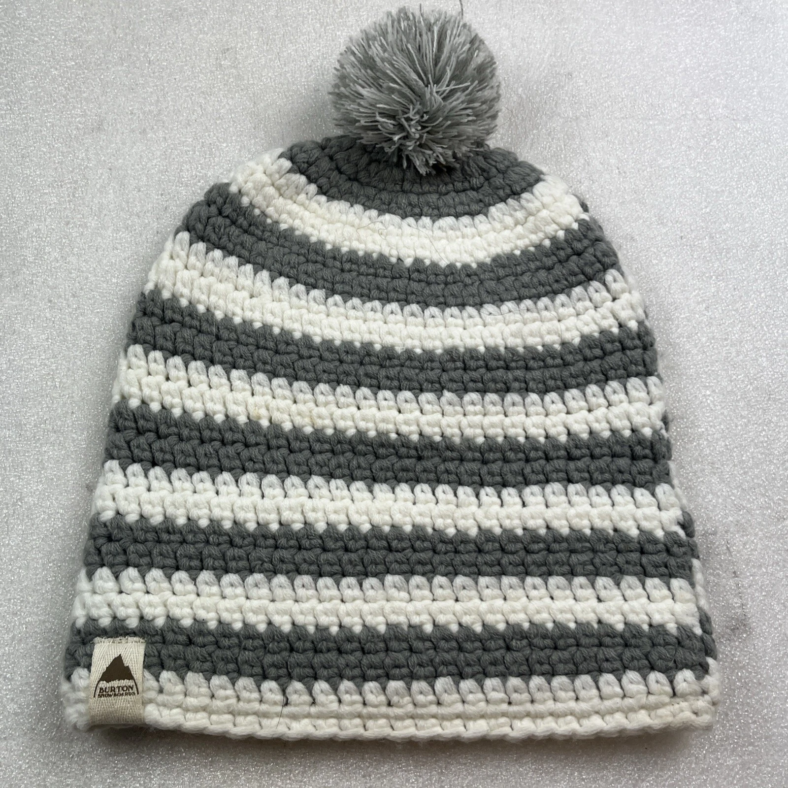 burton beanie pom pom knit warm 