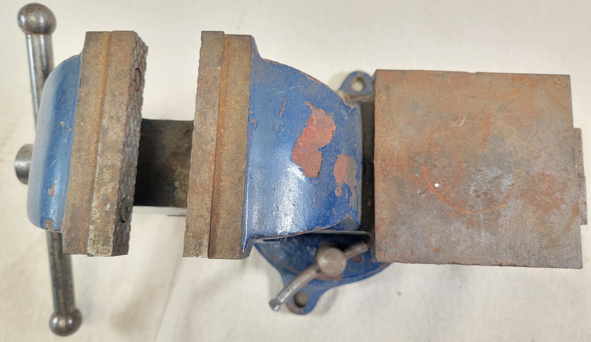 Vintage Blue 360 Swivel Type Bench 4