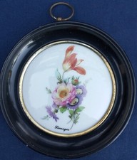 Vintage joli petit cadre médaillon porcelaine de Limoges décor floral N°2.   C20
