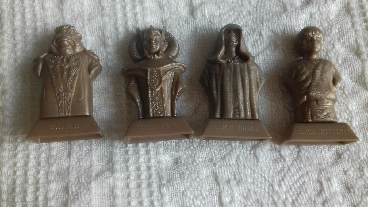 Kelloggs Star Wars Episode 1 4 x Figures with paper inside Lucas Film Ltd