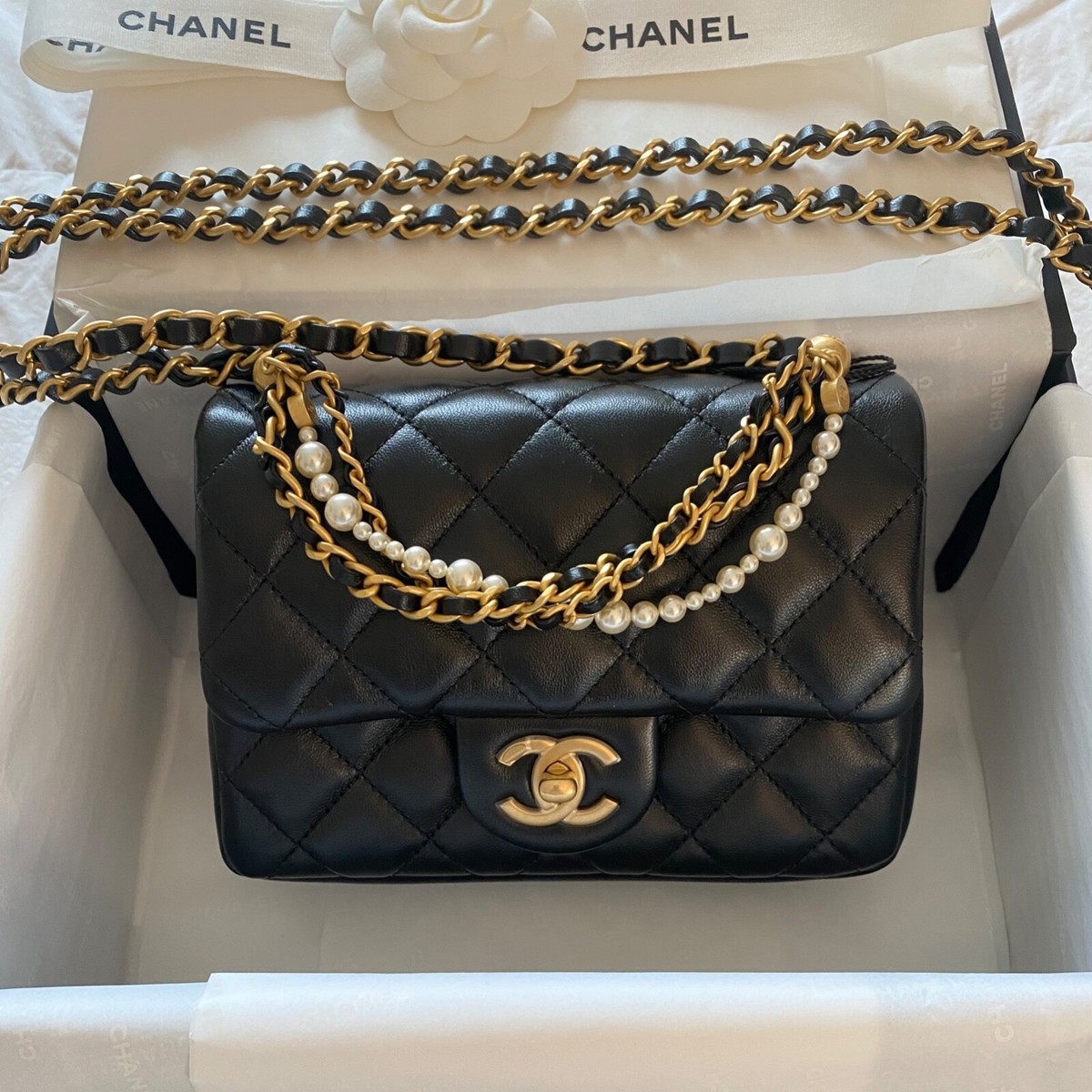 24P♪CHANEL CC_ミニフラップバッグ パールチェーンが可愛い♪ Chanel Black Square Mini Flap Bag Top Handle Pearl Chain