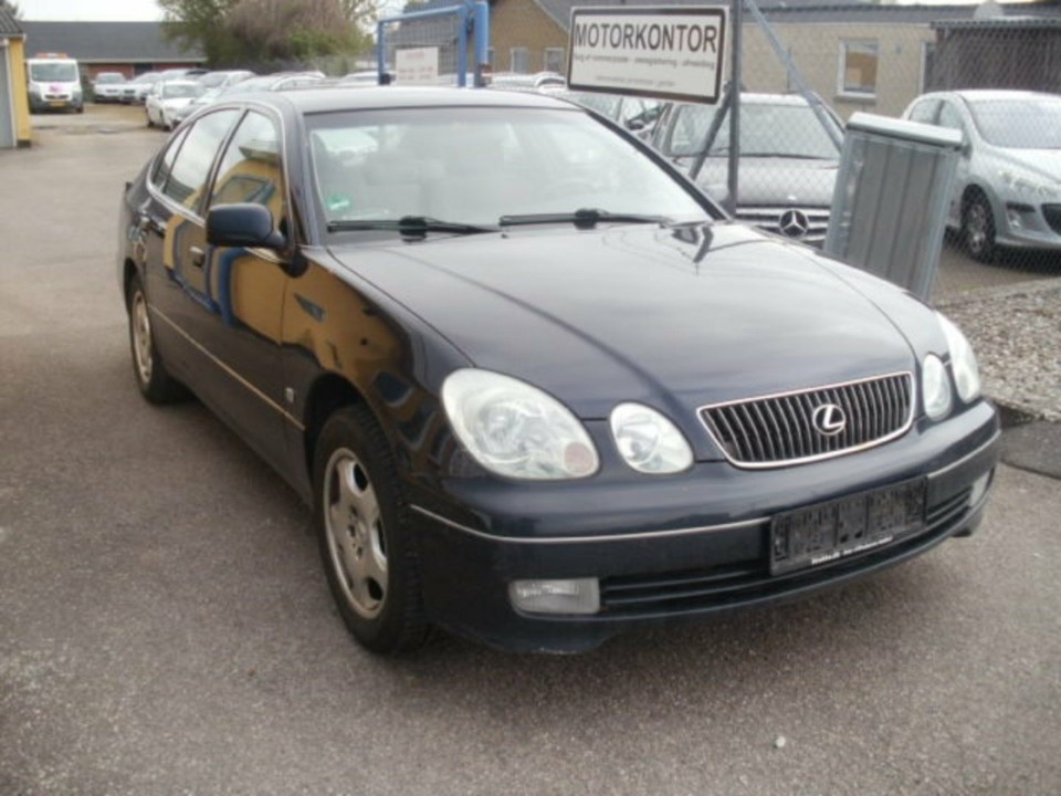 Lexus gs300 3 поколение