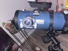 Orion StarBlast 4.5 EQ Telescope Equatorial Reflector Telescope With Tripod NICE