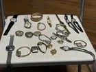 vintage watches  His/hers , Lot Of 25 ( Not Working)