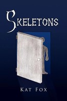 Kat Fox | Skeletons | Taschenbuch | Englisch (2010) | Kartoniert / Broschiert