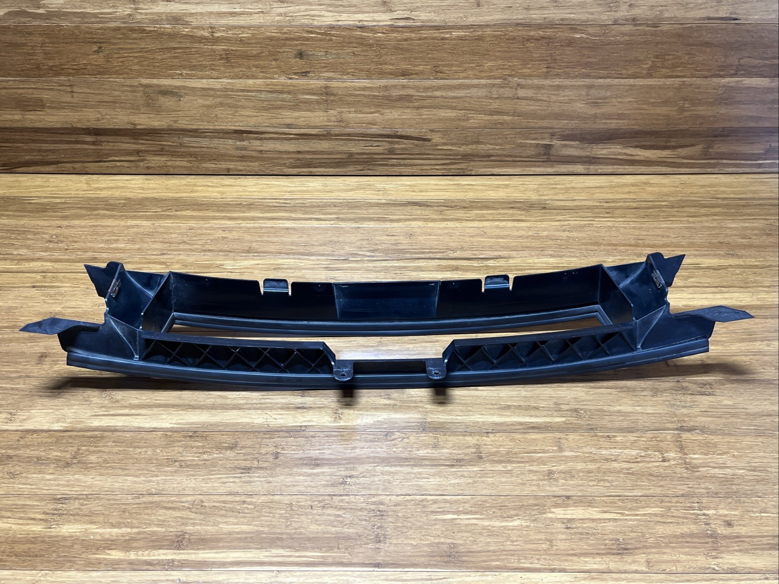2017-2023 Rolls Royce Dawn RR6 Front Bumper Lower Center air Duct 7375244 OEM