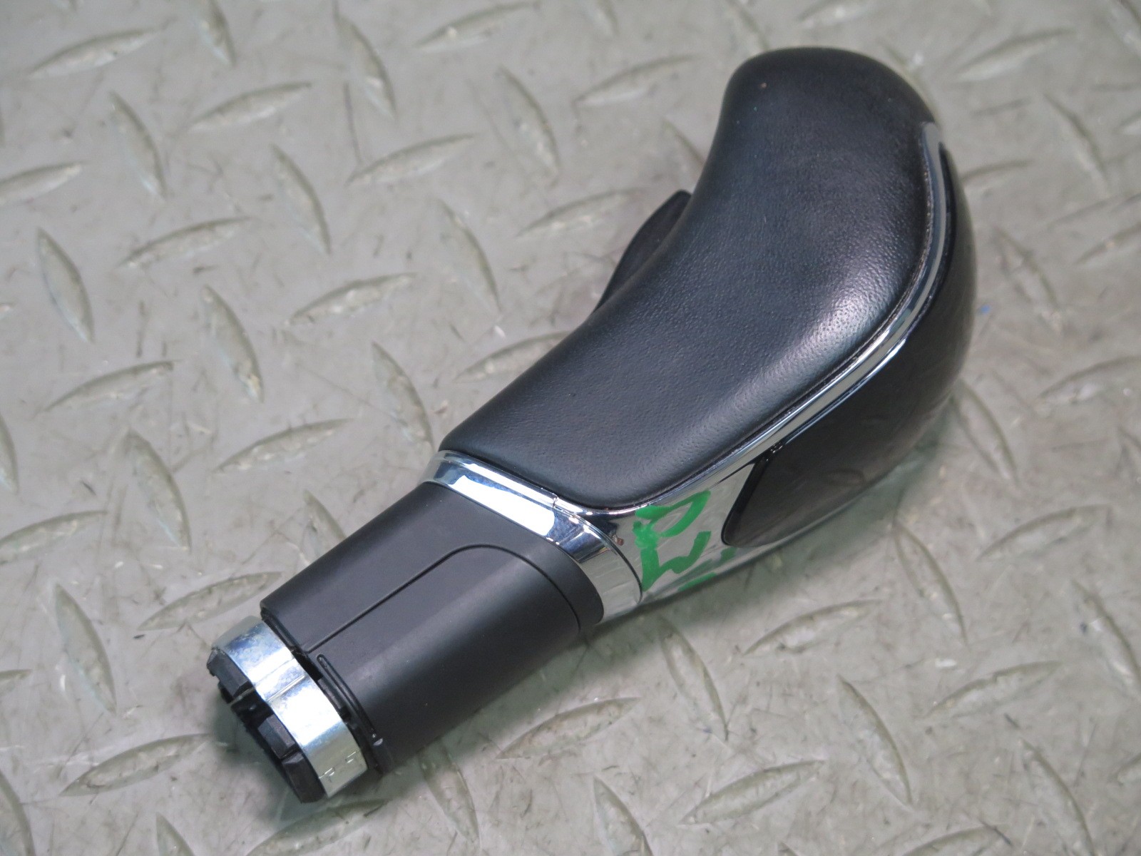 Maserati Quattroporte 2014-2021 Gear lever shaft