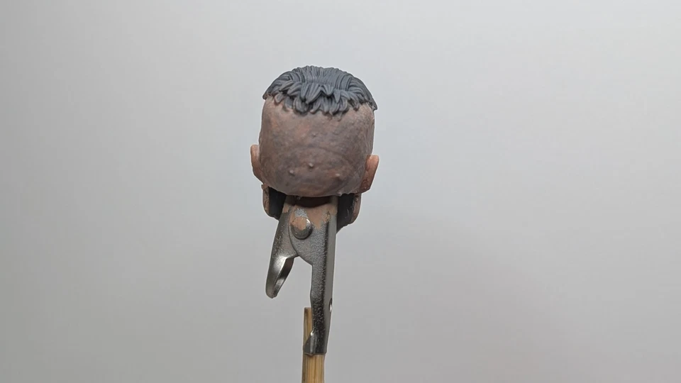 Castillo Frank pintado a medida escala 1:12, cabeza Punisher esculpida. Foto 4 de 4