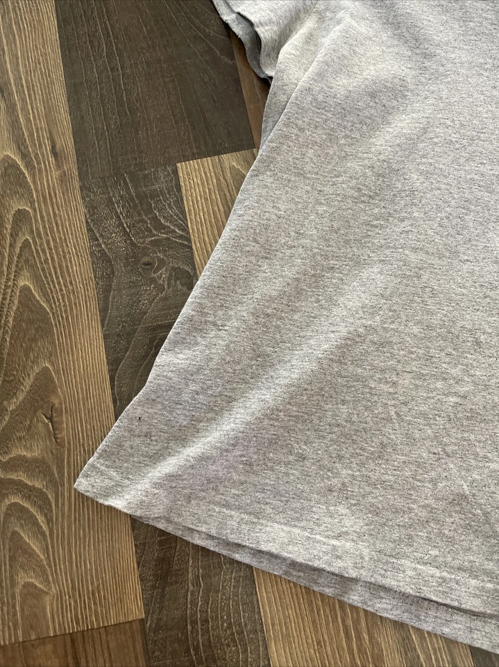 Camiseta De Colección Pro Spirit Clásica Gris Escote en V Hecha en EE. UU. Talla M- Leer Foto 2 de 4