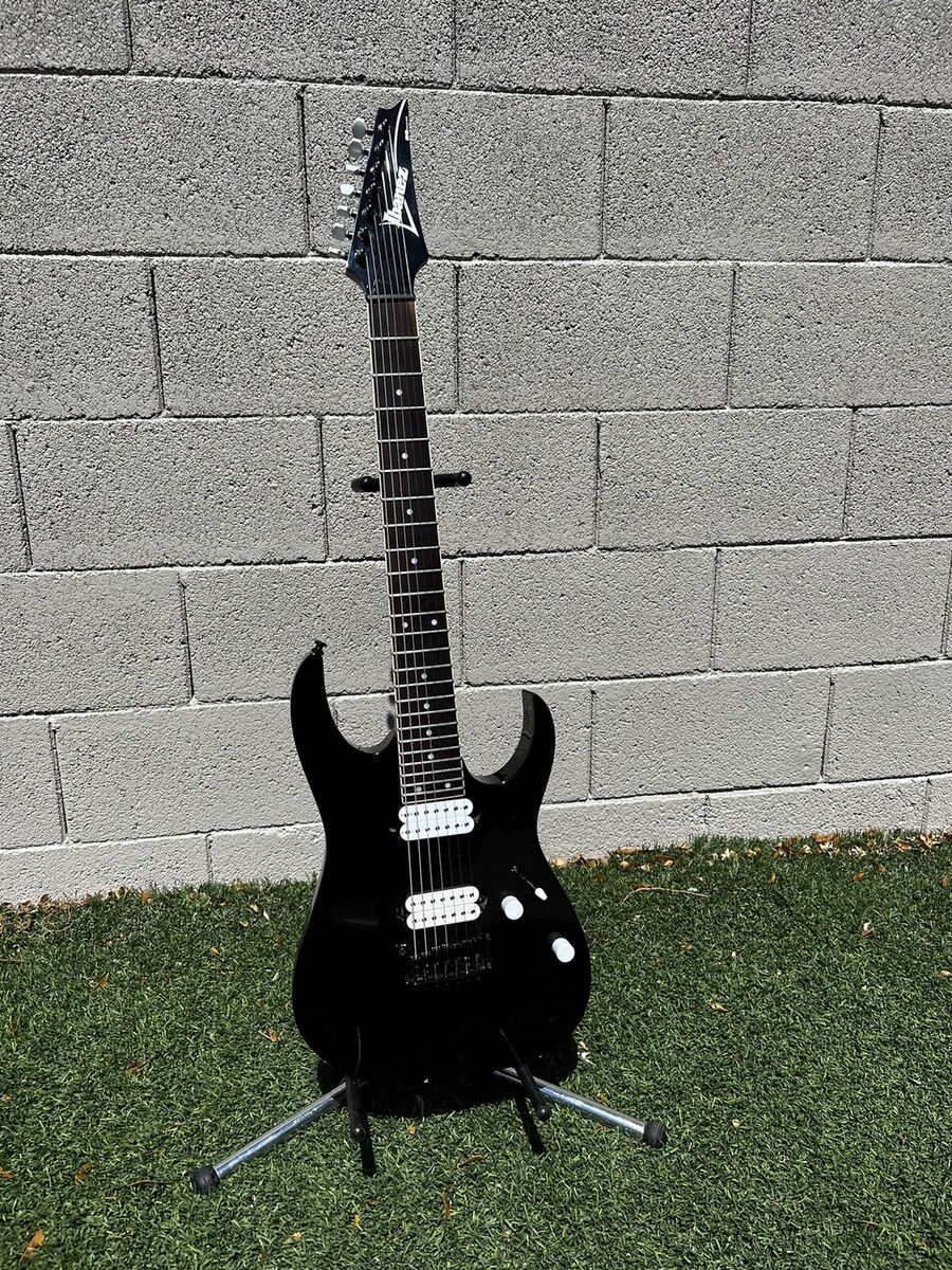 Ibanez RG7321 (2006) Black 7 String Electric guitar With Ibanez RG7321 (2006) Black 7 String Electric guitar With