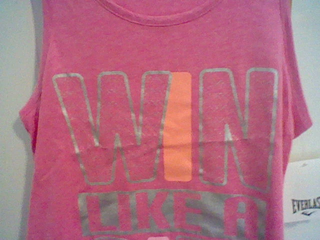 TOTALMENTE NUEVA CAMISETA SIN MANGAS NIÑA TALLA 10 1/2-12 1/2 BONITA PLUS EVERLAST Foto 2 de 4