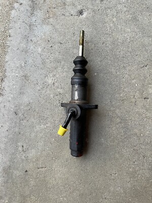 1986 porsche 944 turbo master cltch cylinder