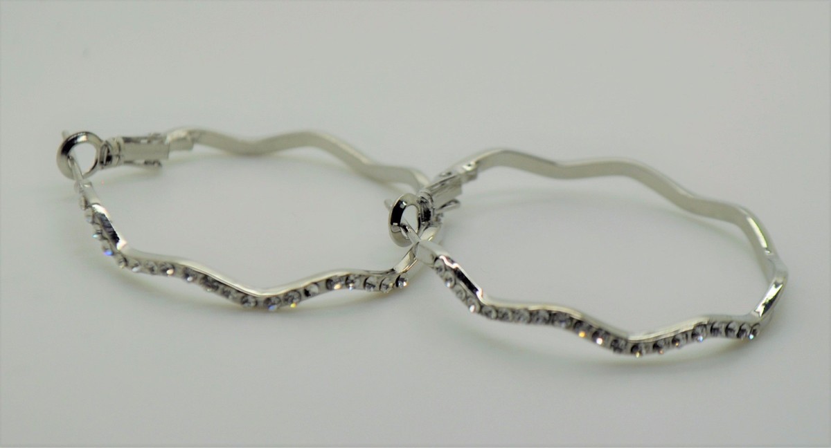 C231 CLASSIC ZIGZAG CHIC DESIGN 2.5 INCH CLEAR CUBIC ZIRCON