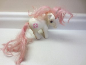 Older Vintage My Little Pony With Little Pink Hearts White Pony