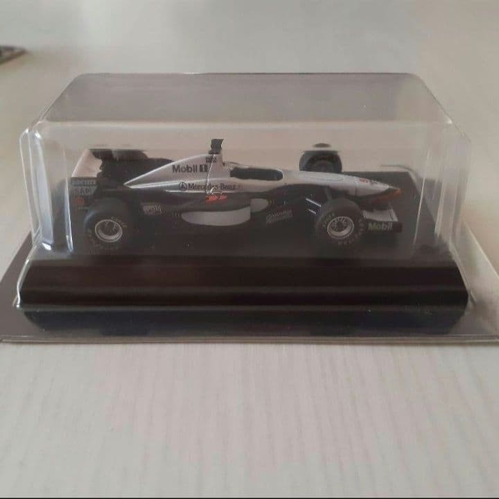 Kyosho 1:64   F1Mclaren Mp4-12 No.9 Mini Car