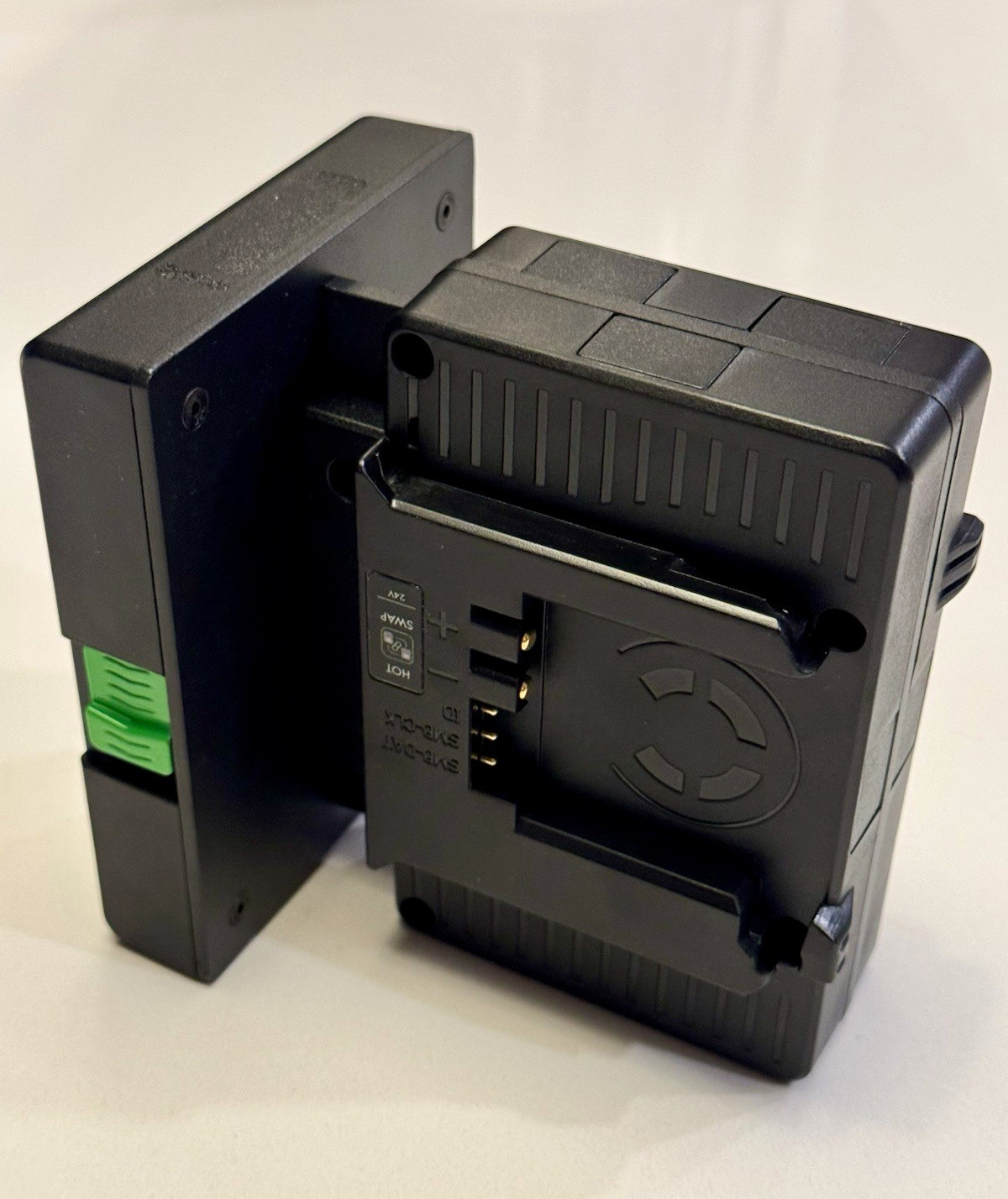 Core SWX B-Mount Helix Flat Mount Plate Charger with USB Port, Black (open box)