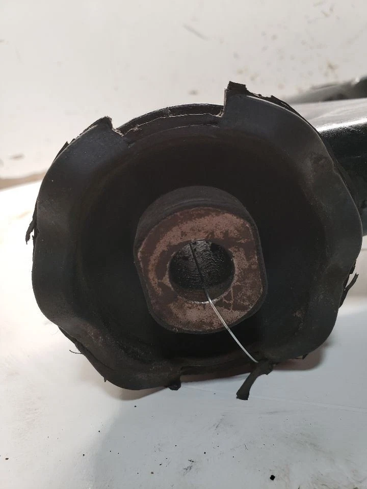 Land Rover LR3 2005-09 pasajero delantero derecho brazo de control inferior suspensión neumática Foto 3 de 4