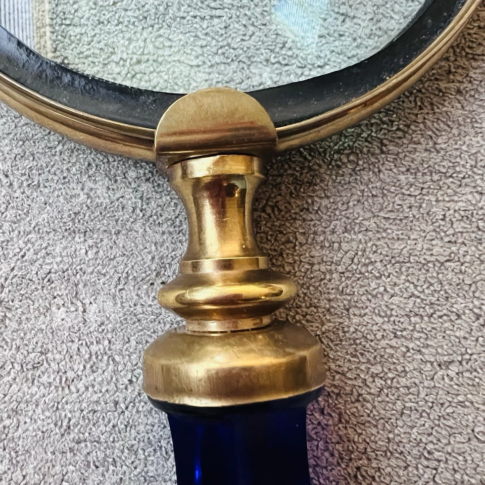 "Lupa vintage de vidrio cortado azul cobalto mango de latón lente de 9,5"" | 4,5""" Foto 3 de 4