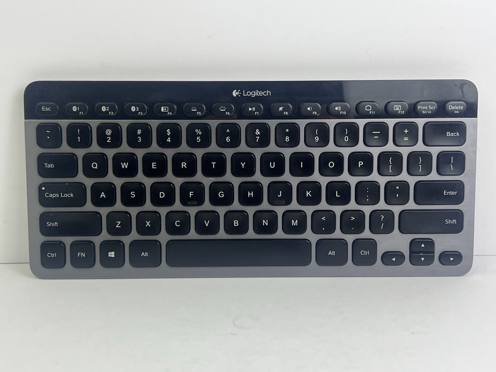 Logitech K810 Light Up Bluetooth Keyboard Black Tested Worki
